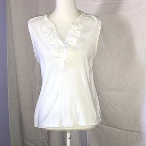 Chaps Large ruffles accent whiteT-short